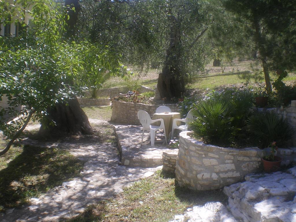 Azienda Agricola B&B Macchiaria Vieste Exterior photo
